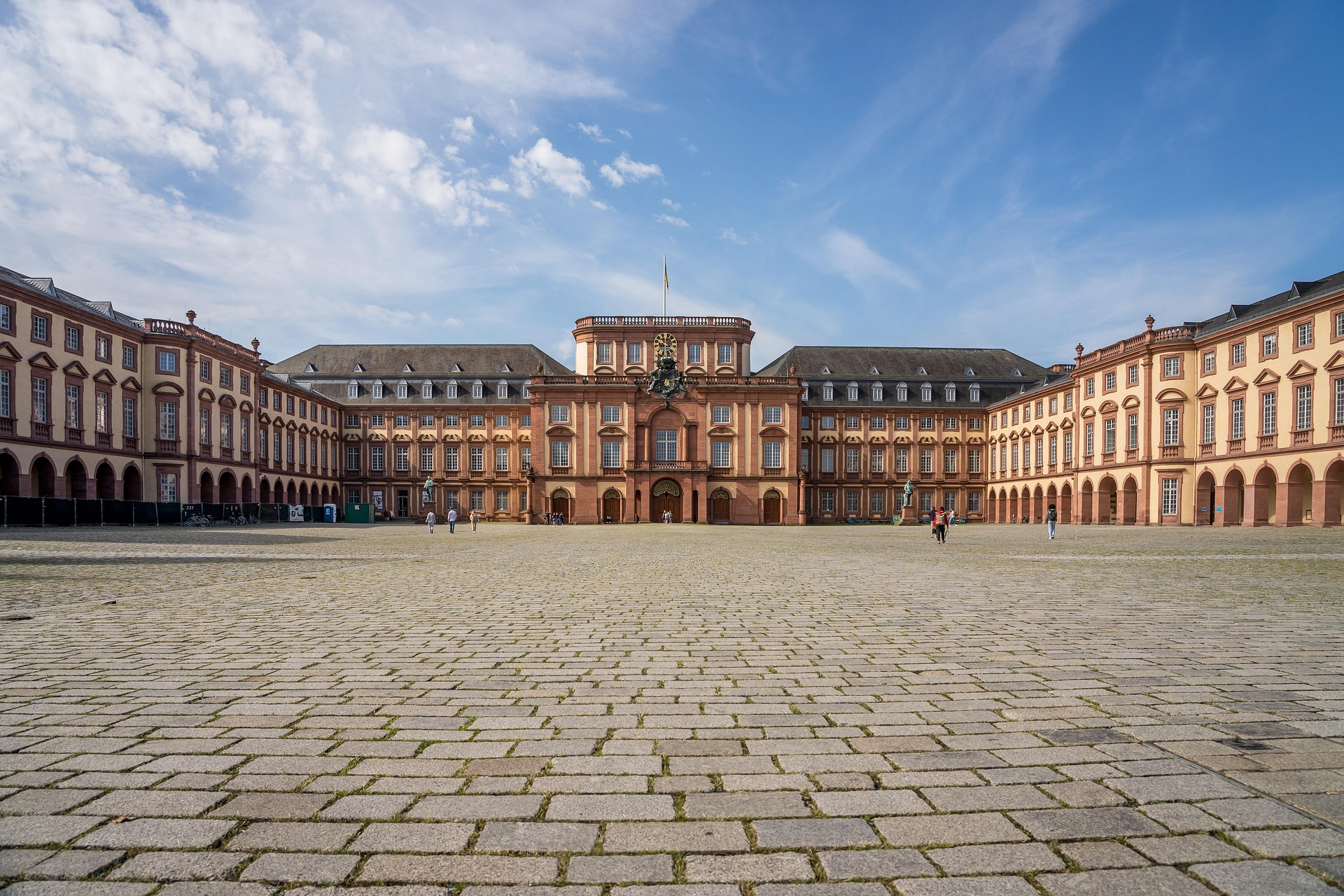 Auf dem Foto ist eine berühmte Sehenswürdigkeit in Mannheim zu sehen. SAC ist IT-Dienstleister in Mannheim.