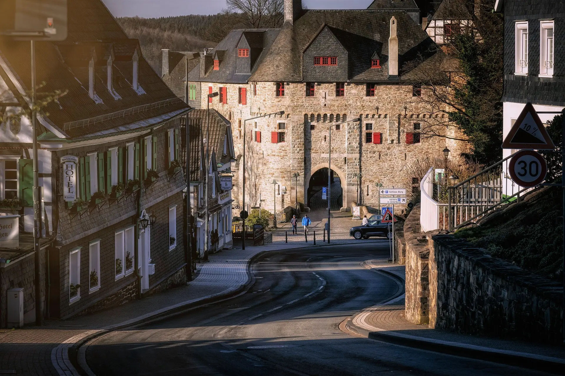 Auf diesem Foto ist ein Kulturdenkmal der Stadt Solingen sichtbar. Die SAC ist IT-Dienstleister in Solingen.